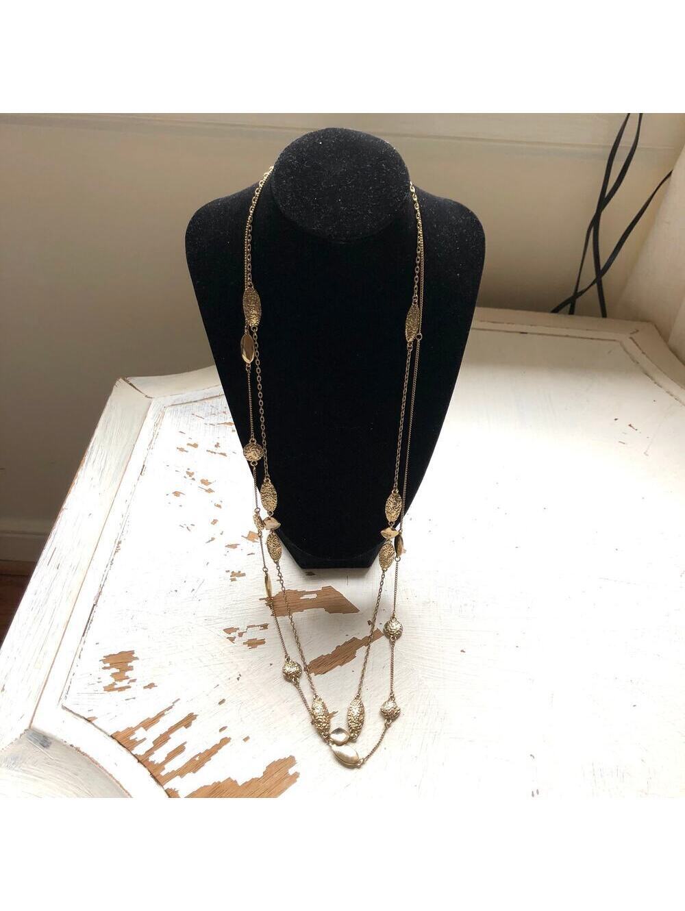 Vintage Gold Tone Multi Chain Floral Oval Design Necklace